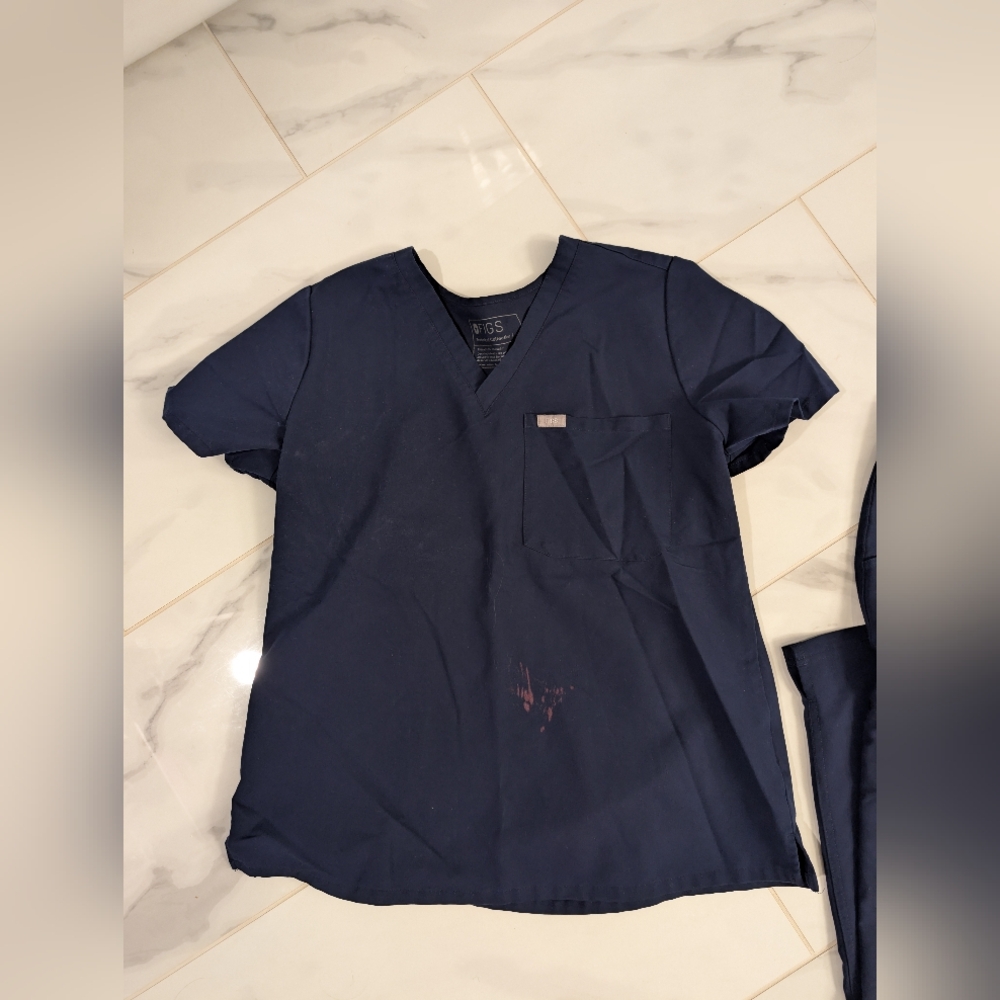 Navy Blue FIGS Scrub Set